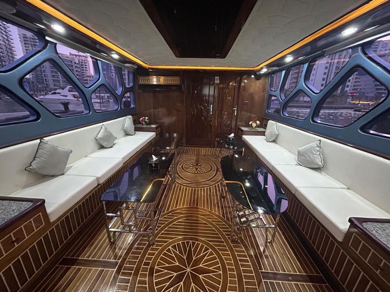 Overnight Super Yacht - Orchid Botel Dubai