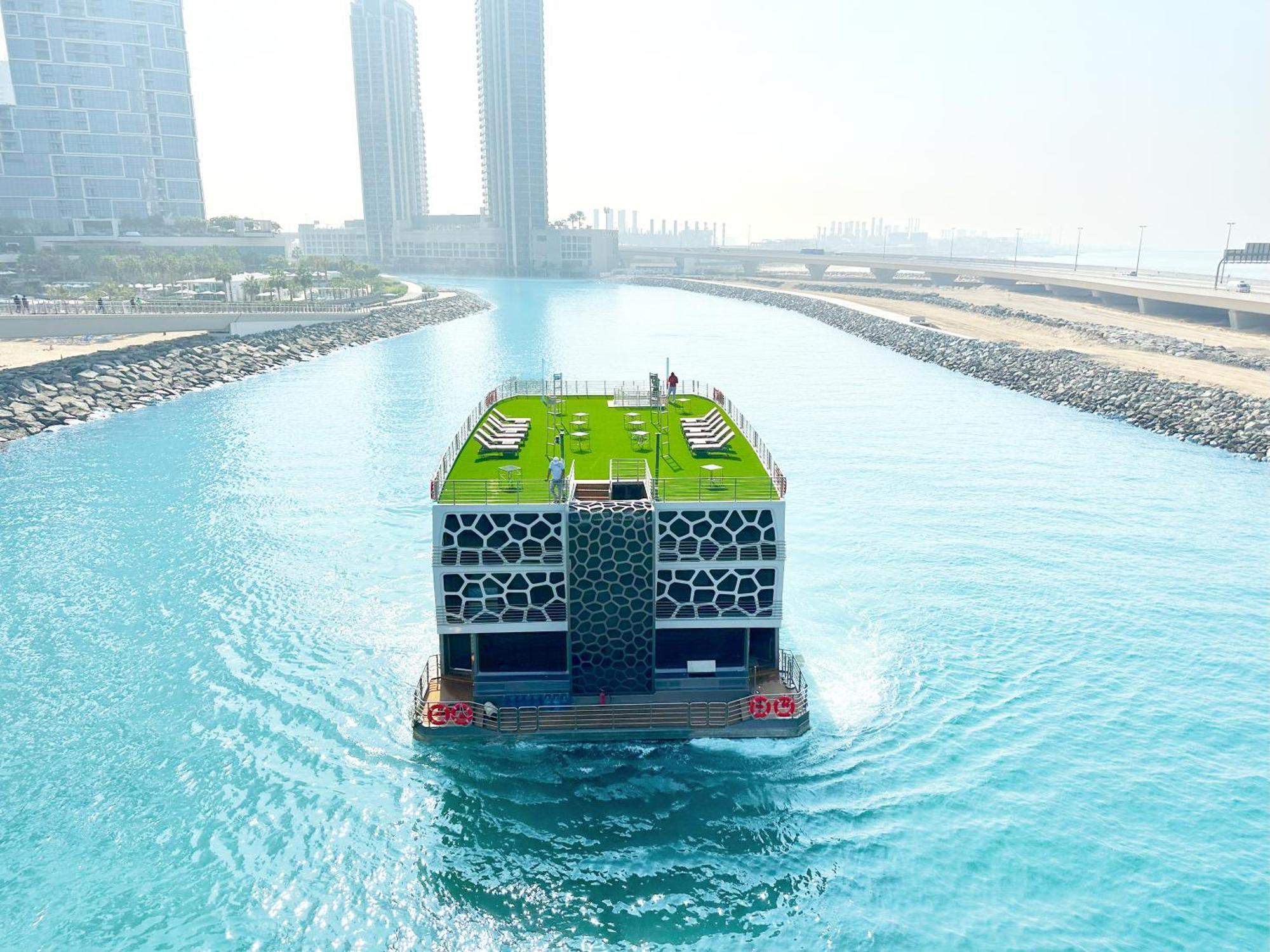 Overnight Super Yacht - Orchid Botel Abu Dhabi